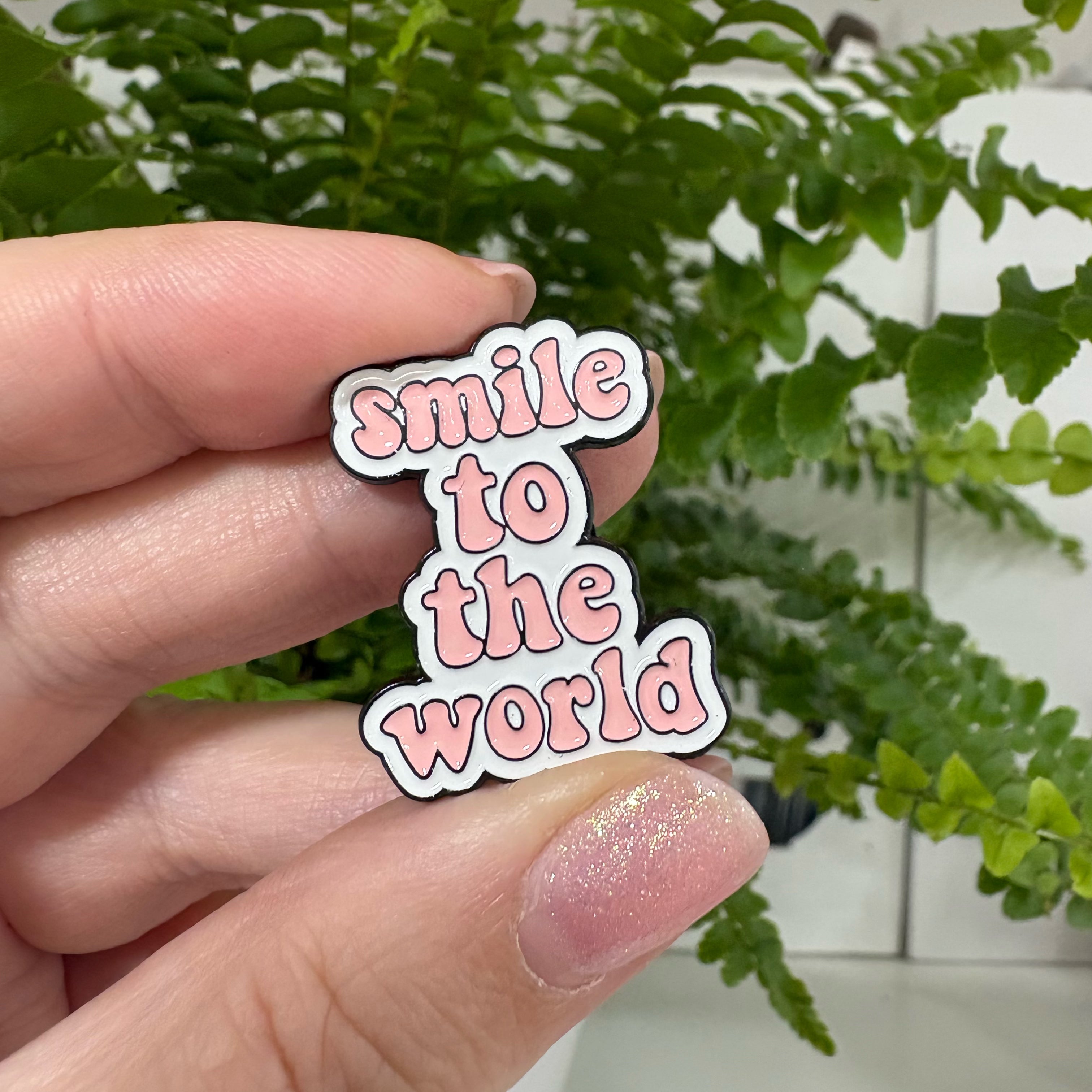 Smile to the world  - Masu Pin