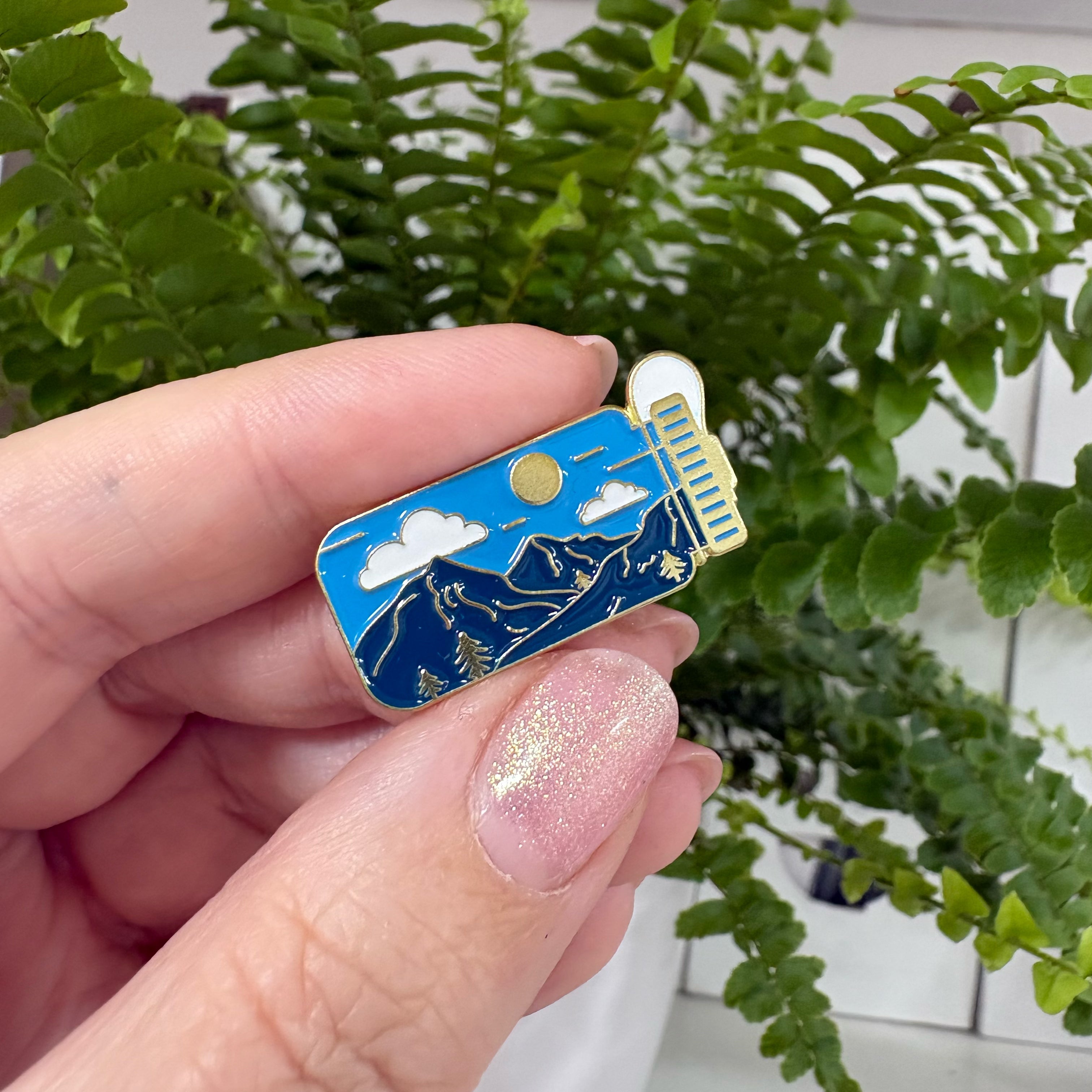 "Berge in der Flasche" – Masu Pin