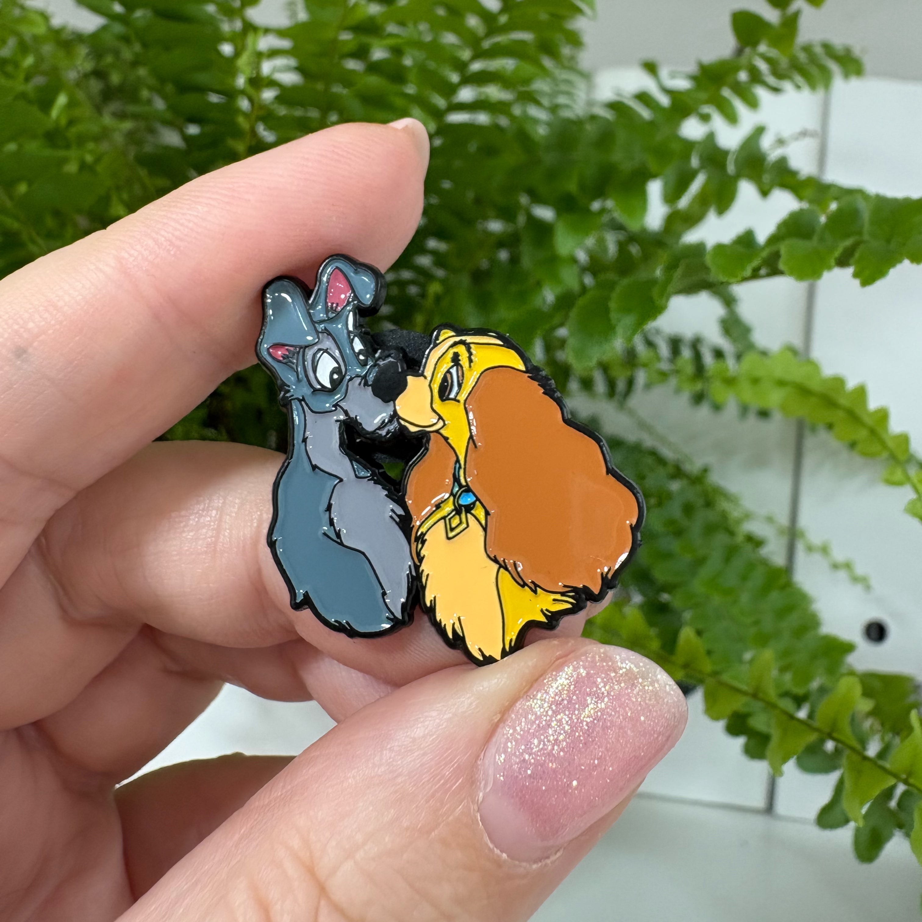 "Susi und Strolch" – Masu Pin