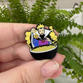 "Die Königin" – Masu Pin