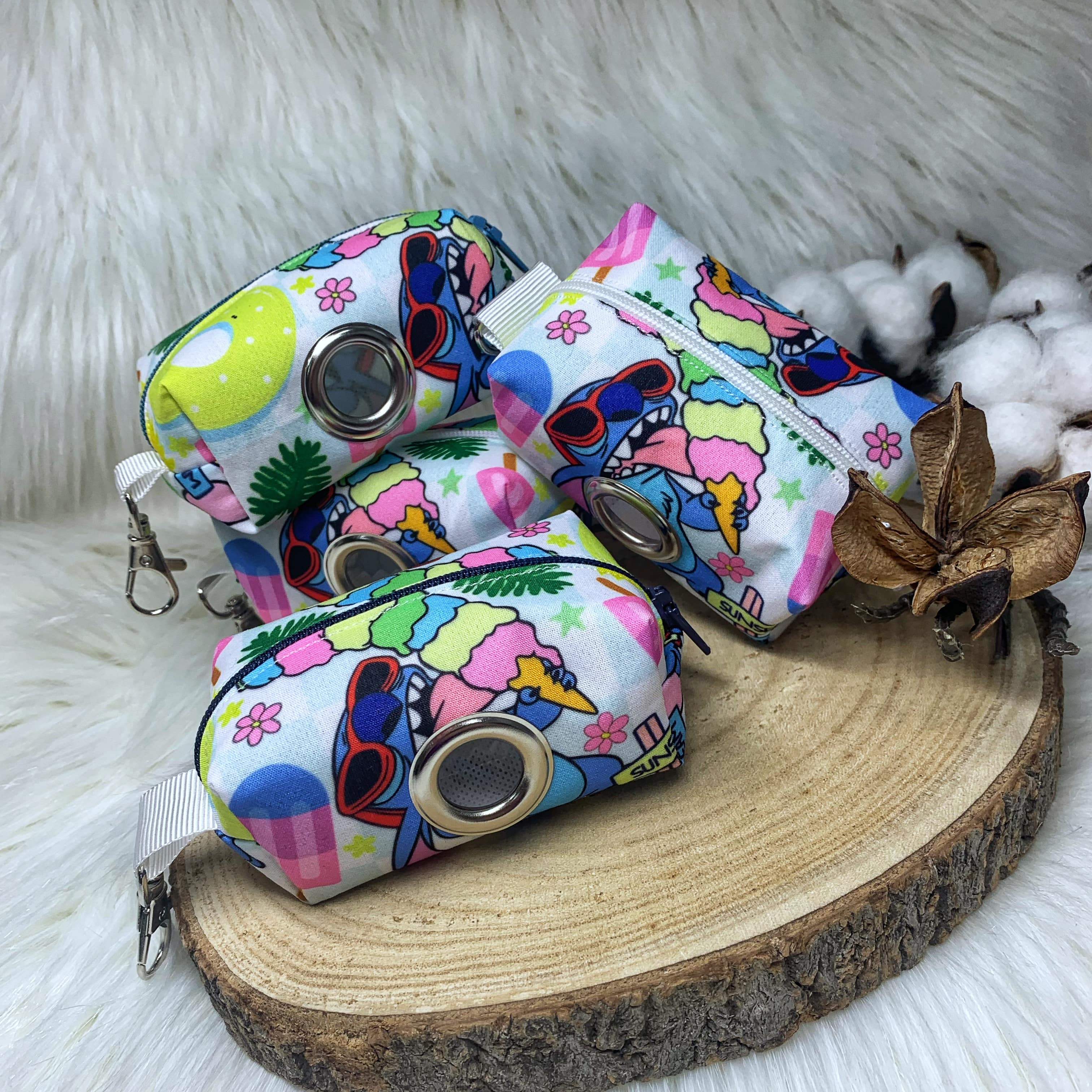 Kotbeutelspender — Stitch inspired